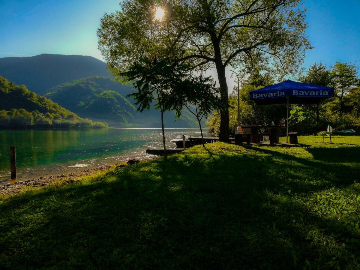 Отель Lake House Krndija Яйце Экстерьер фото